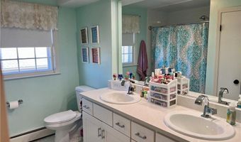 45 Rosemary St, Cranston, RI 02920