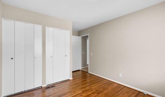 13 FARSTA Ct, Rockville, MD 20850