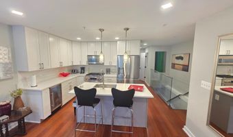 4106 GAULT Pl NE 1, Washington, DC 20019