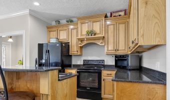 120 Shaw St, Albertville, AL 35950