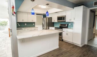 6322 BALBOA Ln, Apollo Beach, FL 33572