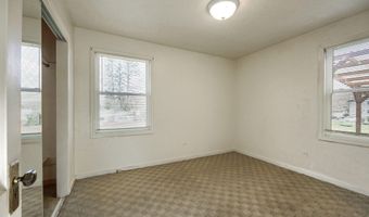 128 S Mountain Ave, Ashland, OR 97520