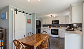 569 Benton Rd, Albion, ME 04910
