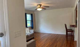 15 Cedar St, Amityville, NY 11701
