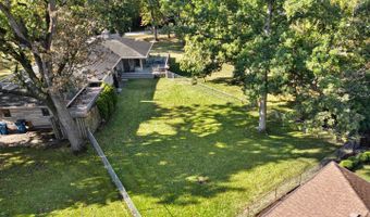 200 N Forest Ct, Addison, IL 60101