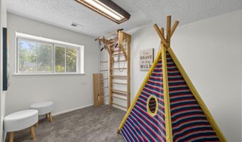5005 GRIFFITH Ave, Cheyenne, WY 82009