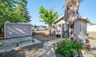 6679 Meadowlark Ln, Anderson, CA 96007