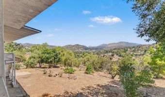 950 S Grade Rd, Alpine, CA 91901