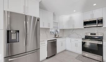 10180 W Bay Harbor Dr 2c, Bay Harbor Islands, FL 33154