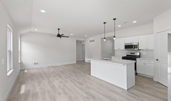 2010 Green Acres Dr, Adrian, MI 49221