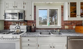 538 Basin Rd, Brandon, VT 05733