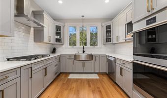 52 Pine Swamp Rd, Cumberland, RI 02864