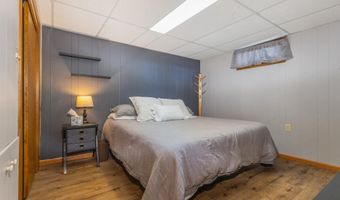 1011 NE 11th Ave, Aberdeen, SD 57401