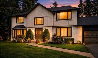 60 Fennec Ln, Amherst, NY 14051