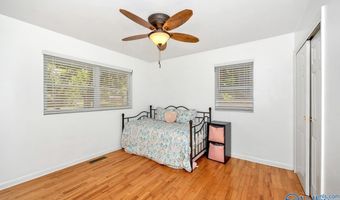 612 Hereford Dr, Athens, AL 35611