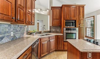 12555 Driftwood Ln, Apple Valley, MN 55124