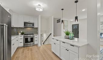 6706 Queensberry Dr, Charlotte, NC 28226