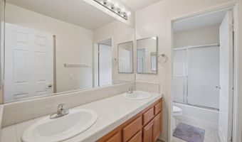 3234 Meadow Grass Ln, Escondido, CA 92027