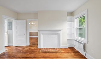 22-26 Carver St, Bridgeport, CT 06610