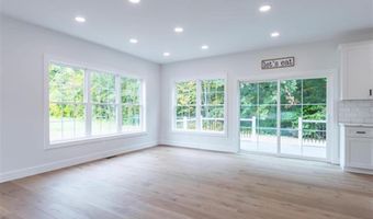 956 N Barnstead Rd, Barnstead, NH 03225