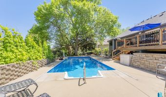 408 N Oak Ridge Rd, Brandon, SD 57005