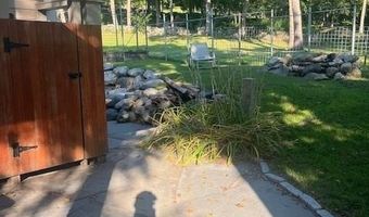 32 Wilbur Rd, Lincoln, RI 02865