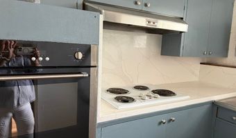 32 N School St 1, Honolulu, HI 96817