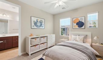 945 W YELLOWSTONE Way, Chandler, AZ 85248