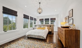 1121 BAY St, Alameda, CA 94501
