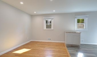 4 ROOSEVELT Dr, Annapolis, MD 21401