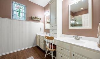 103 Minuteman Cir, Allentown, NJ 08501