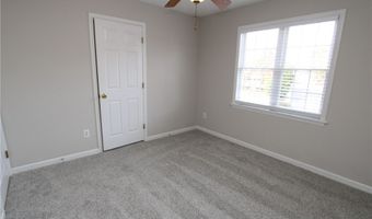 101 Lake Meadow Dr, Apex, NC 27502