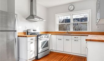 9 Linden Ave, East Providence, RI 02916