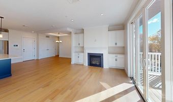 1 Longview Dr 306, Atkinson, NH 03811