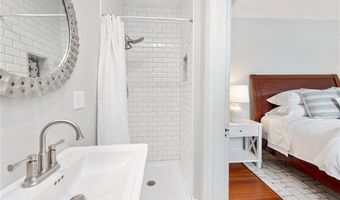 43 Farewell St 2, Newport, RI 02840