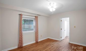 1212 Burtonwood Cir, Charlotte, NC 28212