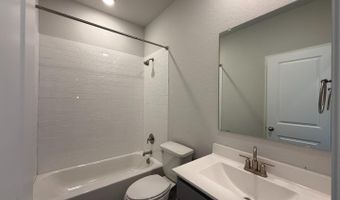 11003 Bop Ln, Adkins, TX 78101