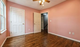 11 Water St, Aberdeen, NJ 07747