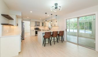 33 Huntsville Rd, Andover, NJ 07860