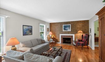 5 Shingle Mill Dr, Canton, CT 06019