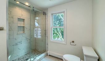 212 W 6th St 212, Boston, MA 02127