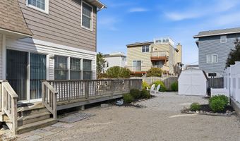 23 5th St, Beach Haven, NJ 08008