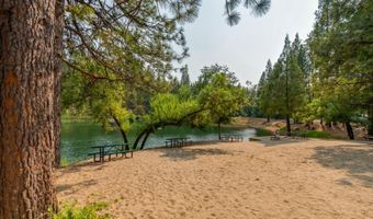 2253 Meadow Dr, Arnold, CA 95223