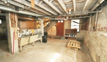 2 W Broadway, Bangor, ME 04401