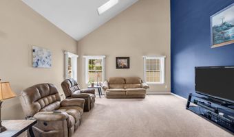 12 Brittany Dr, Bayville, NJ 08721