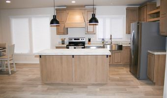 5846 Bufflehead Dr, Bonanza, OR 97623