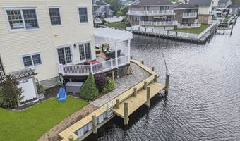 221 Magnolia Dr, Bayville, NJ 08721