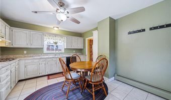 112 Clay St, Central Falls, RI 02863