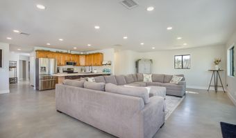 1302 W Coyote Trl, Benson, AZ 85602