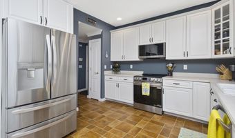 36 Summit Rd, Bedford, NH 03110